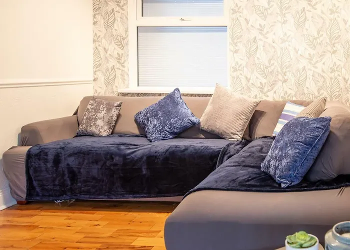 Home From Home, Sleeps 6 People