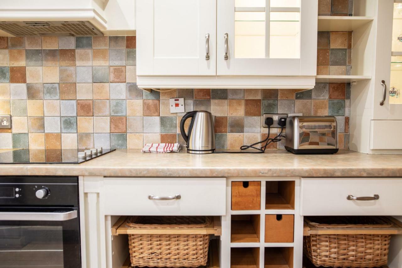 From Home, Sleeps 6 People * Belfast
