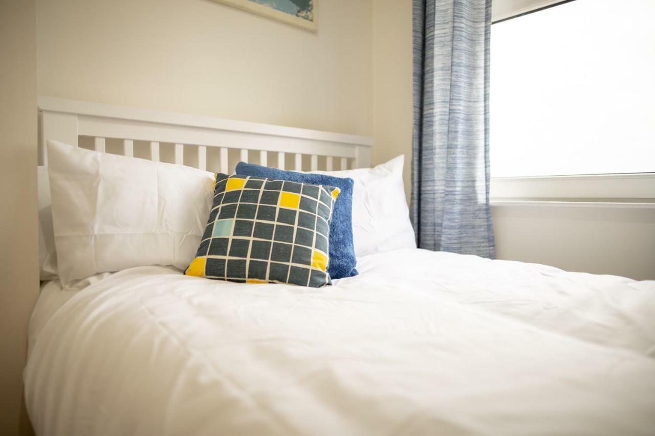 Holiday home From Home, Sleeps 6 People *