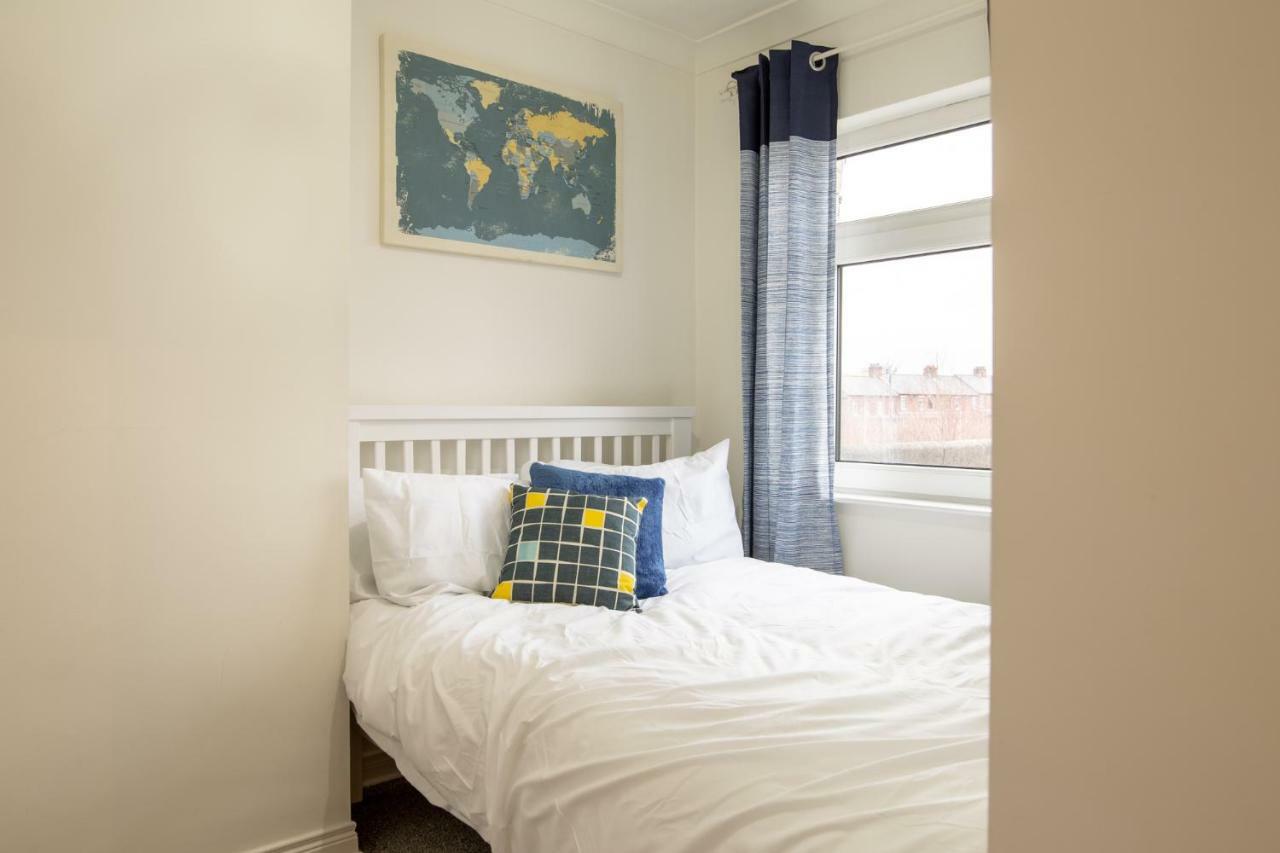 From Home, Sleeps 6 People * Belfast