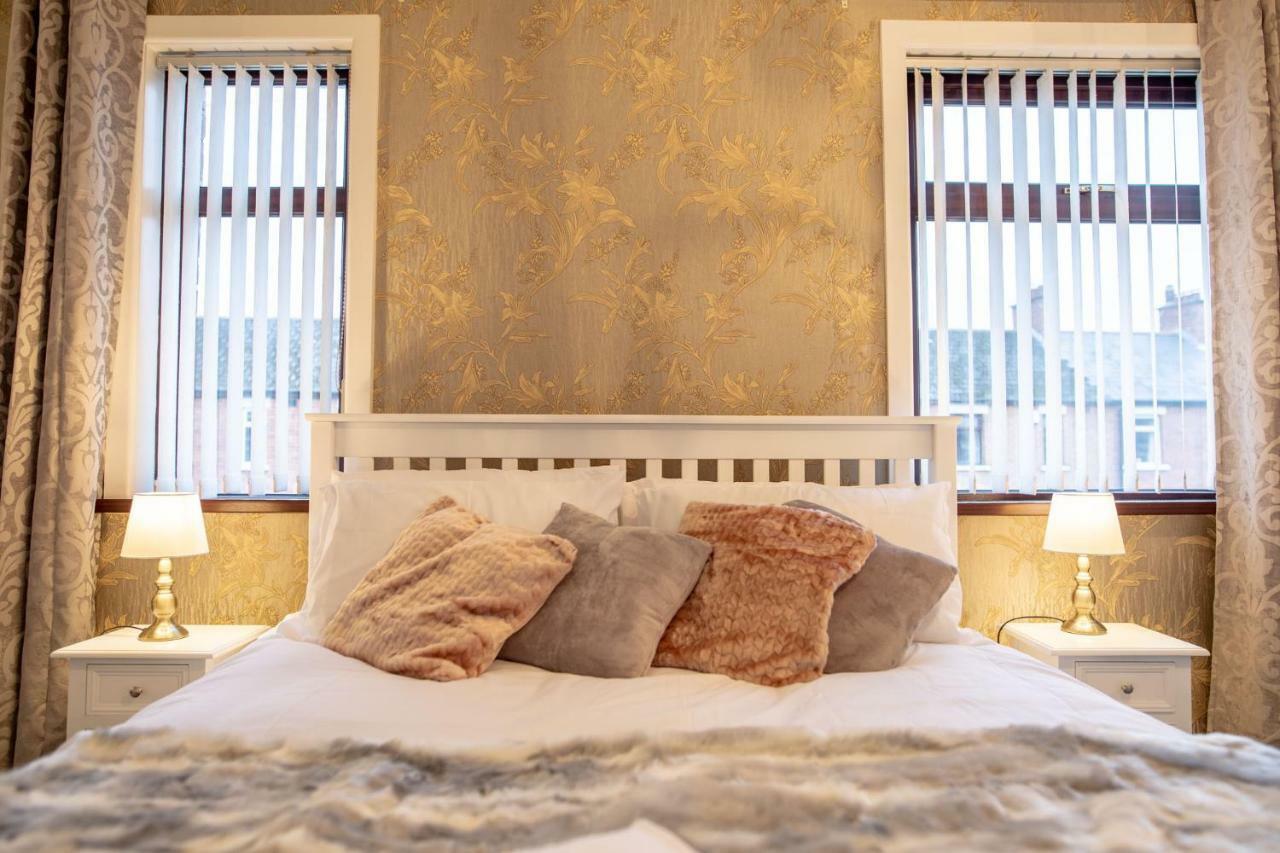 From Home, Sleeps 6 People * Belfast